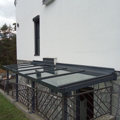 Nadstrešnica za ulaz NT 034